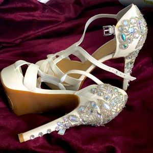 Gianni Bini almost new shoes - bridal/wedding!